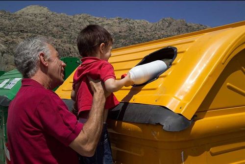 Andalucía reciclo 187.937 toneladas de envases en 2012
