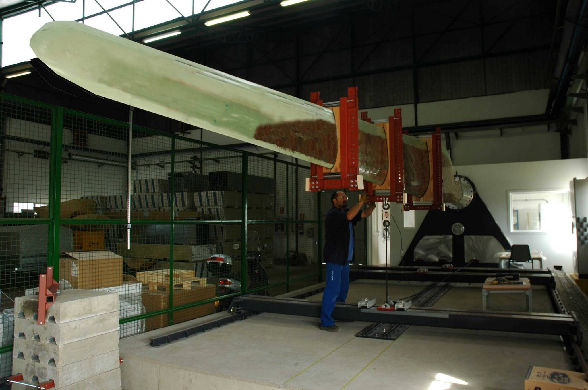 Preparan el futuro laboratorio de ensayos de componentes de aerogeneradores en el Ceder