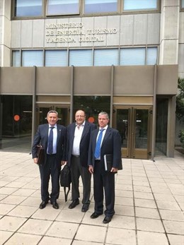 Profesionales de la industria presentan al Gobierno un proyecto de central térmica de emisión cero en Puertollano