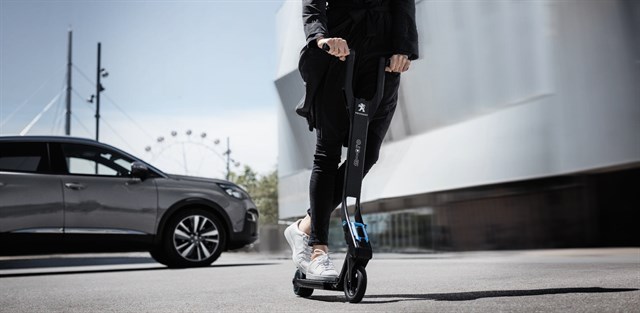 El Peugeot del nuevo 3008 incluirá un patinete eléctrico