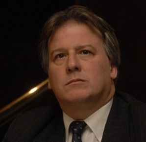 El ministro de Economía de Uruguay anima a empresarios gallegos a "redoblar esfuerzos" e invertir en infraestructuras