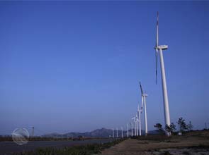 Suzlon eyes 2