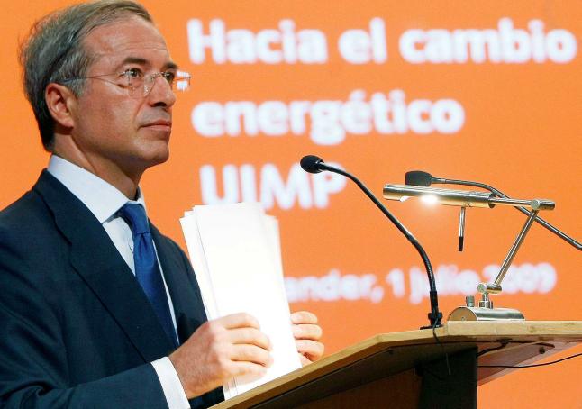 El presidente de E.ON España aboga por el desarrollo de las energías renovables y la integración energética europea