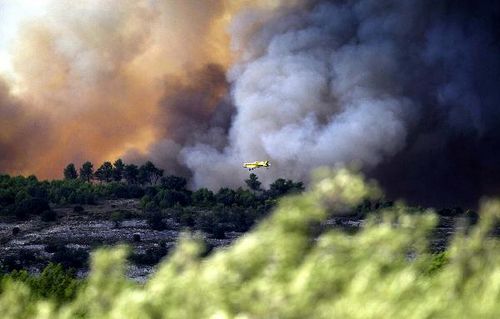 España solo pedirá ayuda a la UE por el incendio forestal de Valencia y descarta los demás