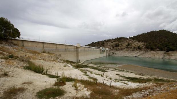 Los embalses de las cuencas del Júcar y el Segura están al 26% y 15% de su capacidad