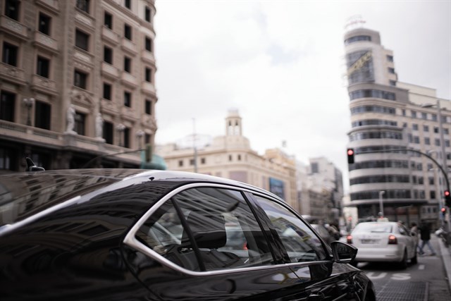 Uber lanzará un servicio con vehículos 100% eléctricos en Madrid
