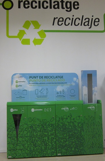 Los centros Leroy Merlin de Cataluña instalan multicontenedores de reciclaje de residuos de aparatos eléctricos y electrónicos