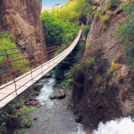 Podemos Andalucía dice que las federaciones de montañismo y académicos respaldan su ‘Ley de Senderos’