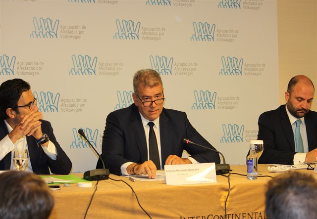 Más de 1.500 afectados por el caso Volkswagen se agrupan para demandar a la compañía
