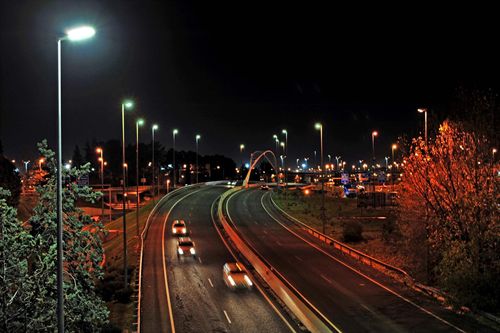 El aeropuerto de Barajas instalará 72 farolas LED