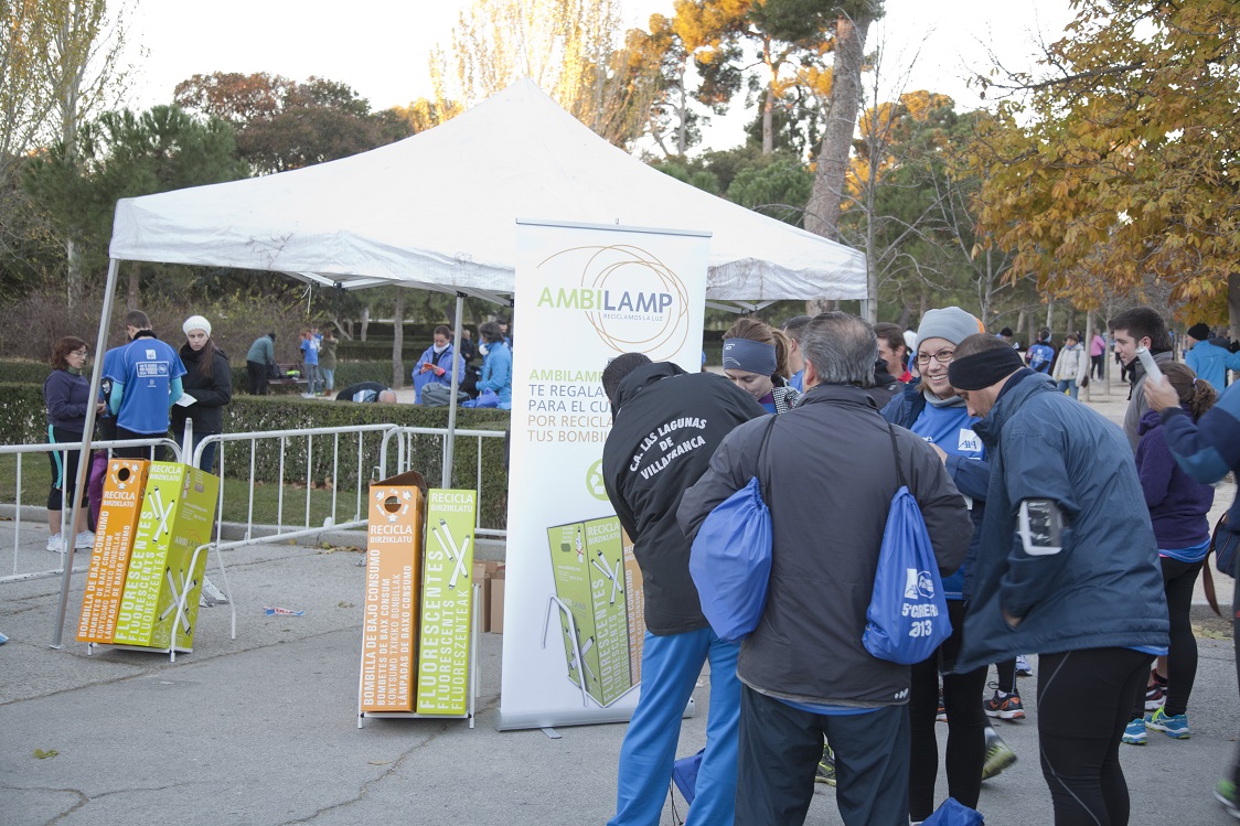Ambilamp recoge más de  3.000 bombillas en la 5ª Carrera Ponle Freno