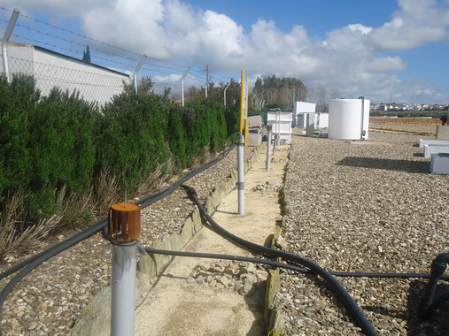 Un canal de piedras y escombros depura agua a bajo coste