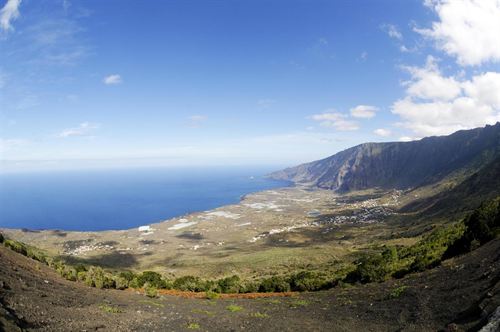 Más de 1.100 temblores en siete días. Expertos descartan riesgo sísmico para la población de El Hierro