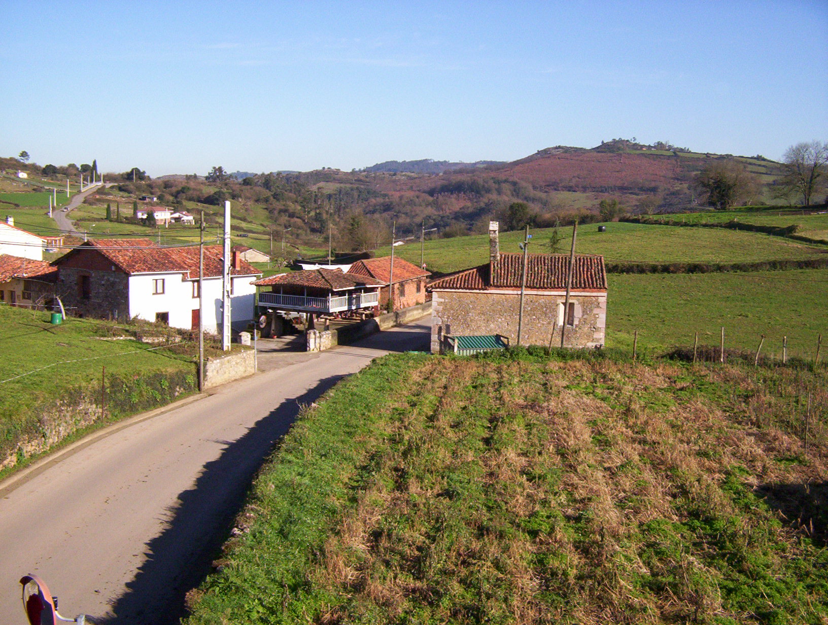Asturias.  En las Regueras No Mas Canteras