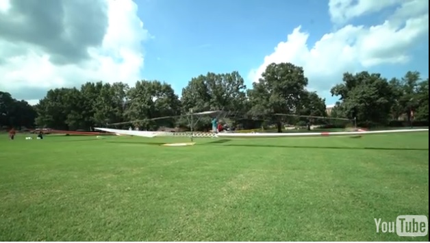 Primer vuelo de un helicóptero solar tripulado (Vea VIDEO)