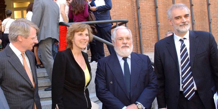 Cañete: ‘Combatir y adaptarnos al cambio climático tiene grandes ventajas’