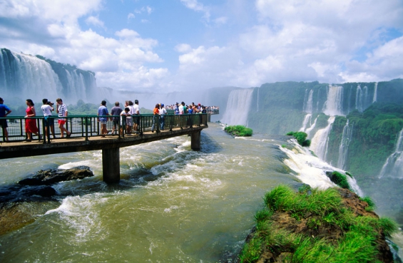 Argentina: Las Cataratas del Iguazú mejorarán su infraestructura