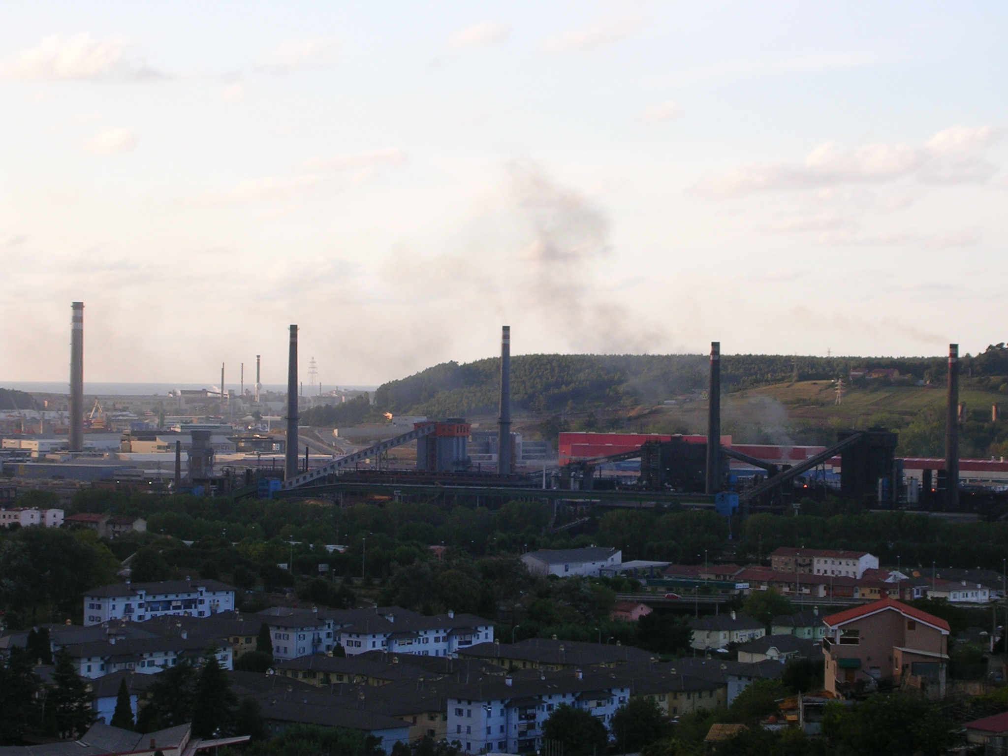 En Avilés  esta disparada la contaminación  en benceno (Asturias)