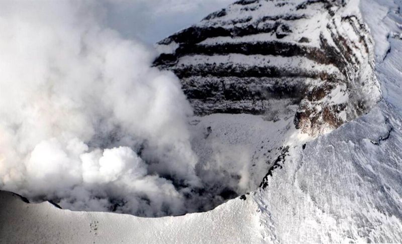 México. Popocatépetl forma un domo de lava de 250 metros dentro del cráter