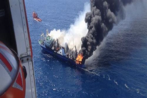 La mancha de fuel del pesquero ruso podría superar las 1.000 toneladas