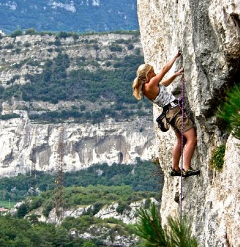 Polémica por las vías de escalada en la Subbética