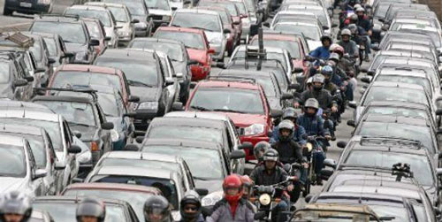 Crece el consumo de combustibles fósiles en el sector transporte de América Latina