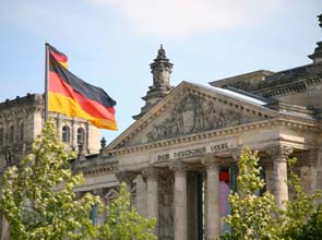 German committee proposes reducing solar cuts