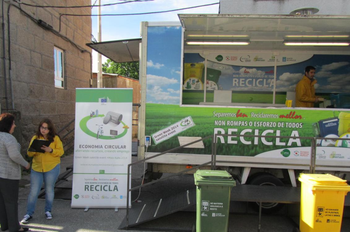 La campaña de reciclaje llega a la localidad coruñesa de Ponteceso