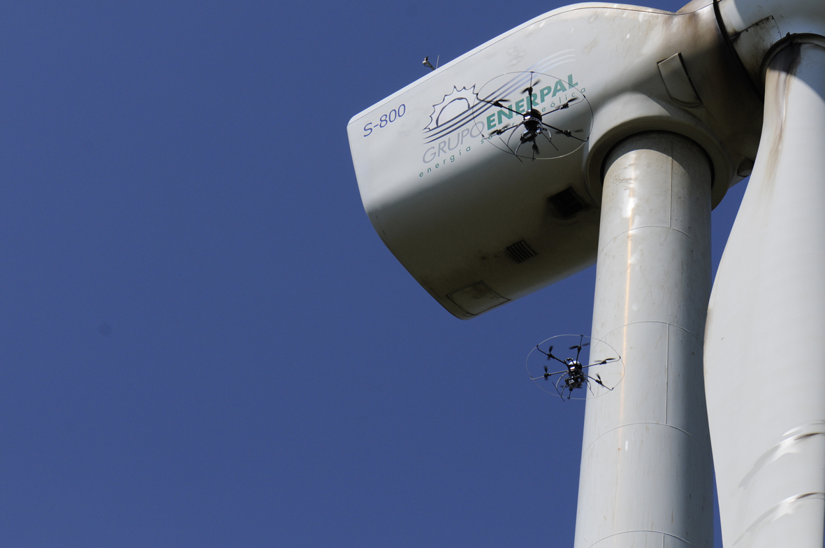 Éxito del primer curso de inspección aérea de palas de aerogeneradores