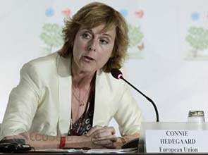 E.U. climate chief confronts riddle of deeper carbon dioxide cut