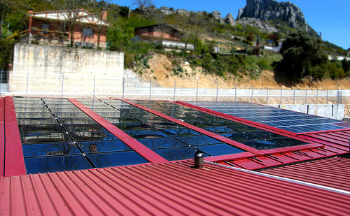 Proyecto para mejorar el rendimiento de las células fotovoltaicas