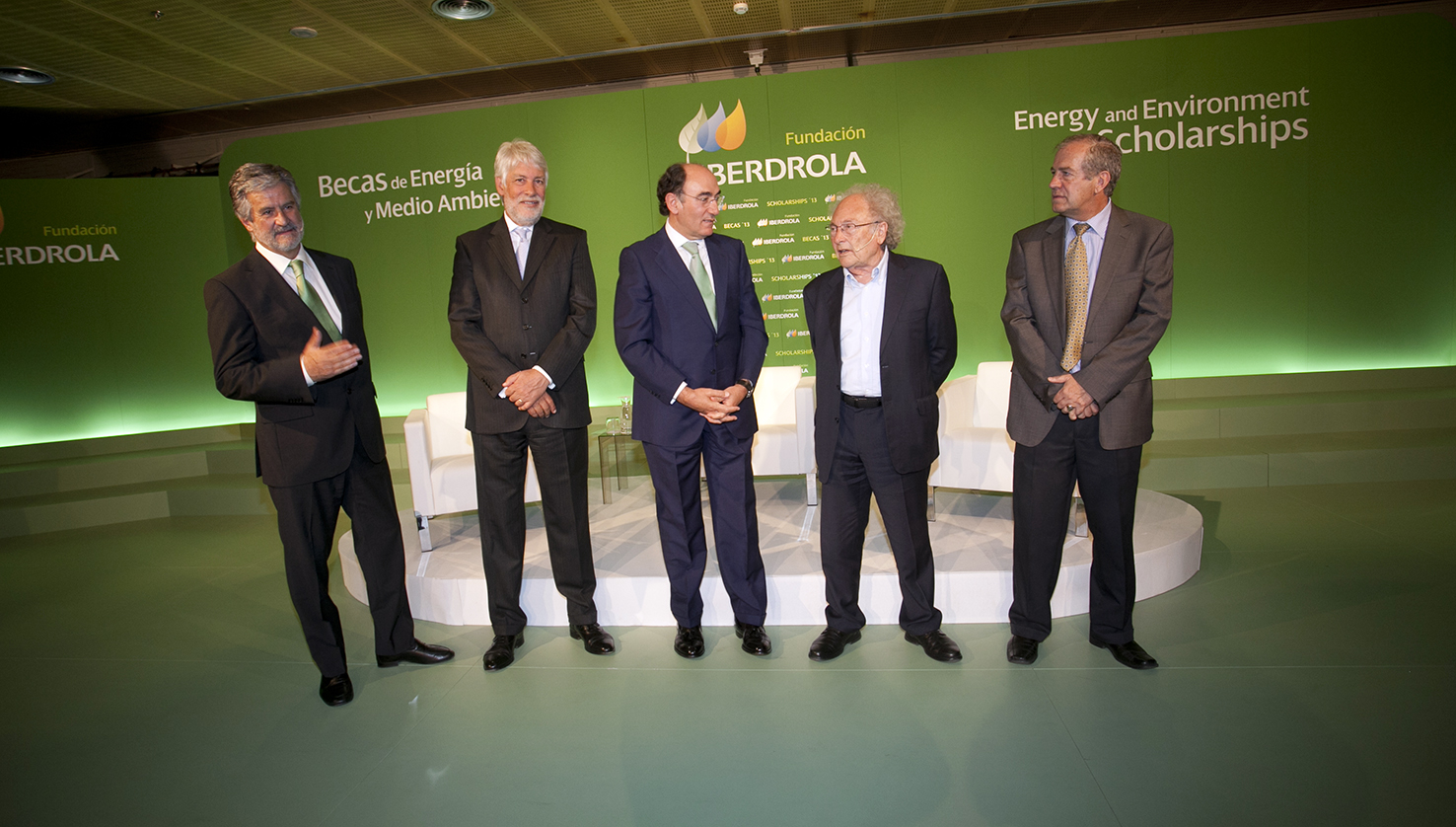 La fundación iberdrola entrega sus becas de máster y ayudas a la investigación en energía y medio ambiente