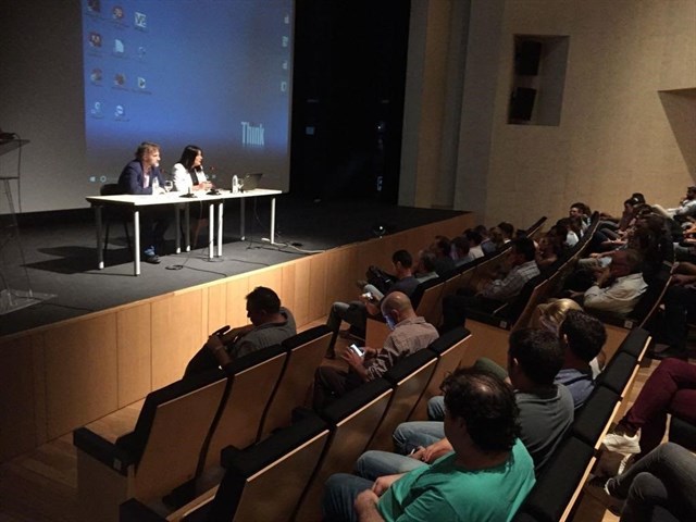Casi 200 voluntarios en la jornada sobre la restauración por el incendio de Moguer