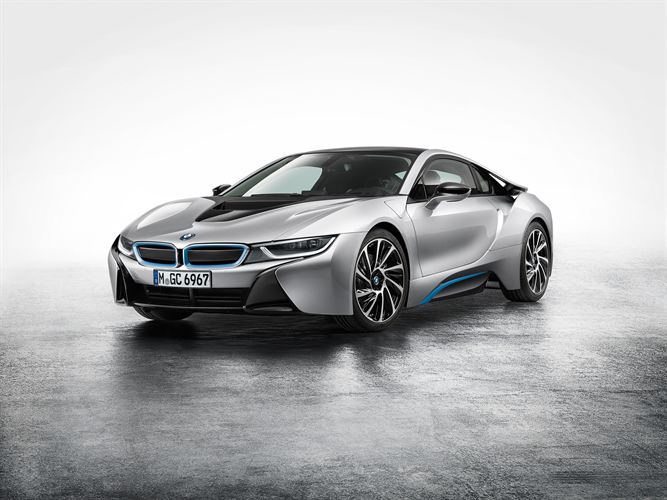 BMW híbrido enchufable i8
