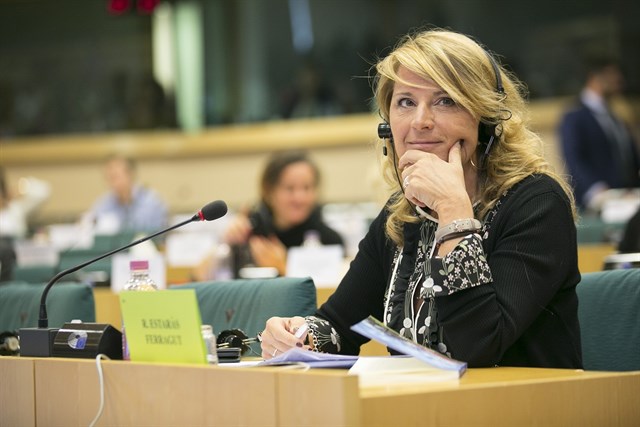 Estaràs pide "un mayor esfuerzo" a la UE en responsabilidad medioambiental