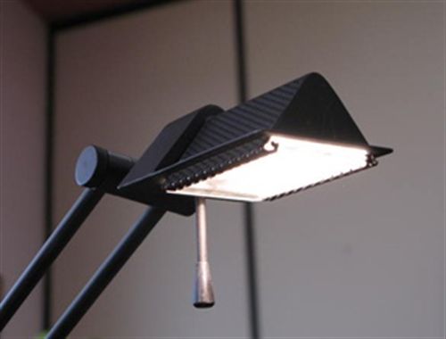 Los consumidores sólo canjearon un tercio de las bombillas de bajo consumo que regalaba Industria