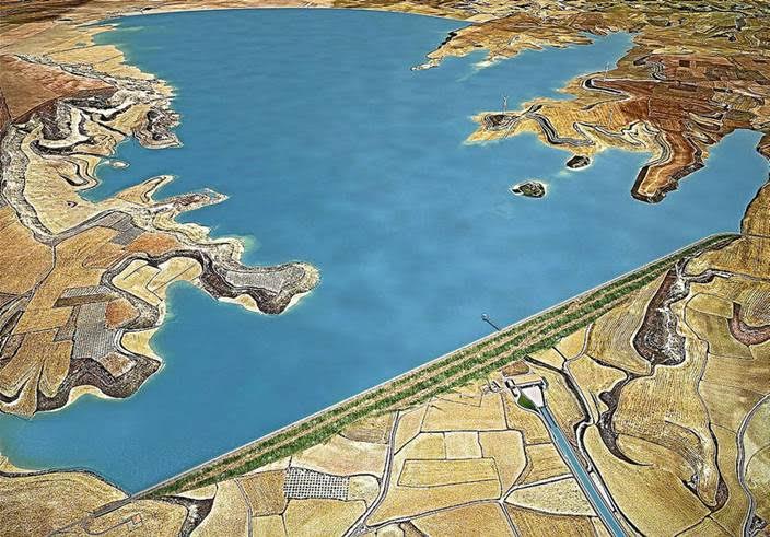 Construcción del embalse de Almudévar