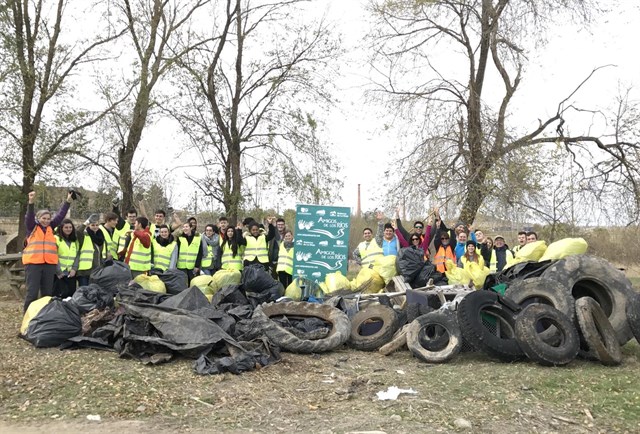 La Rioja. Amigos de los Ríos cierra la campaña de limpieza y recogida de residuos