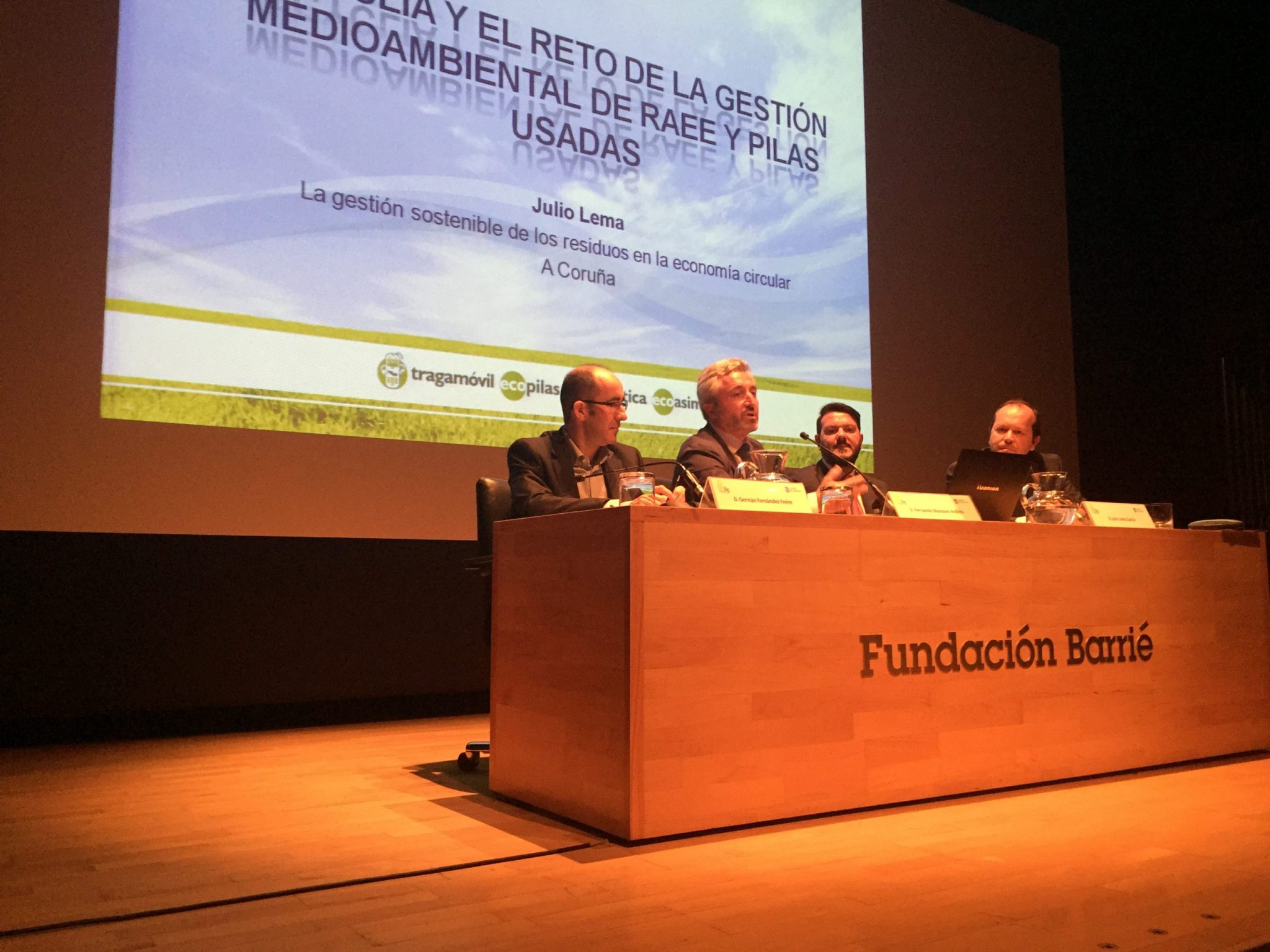 Un teléfono móvil se puede reciclar prácticamente en su totalidad