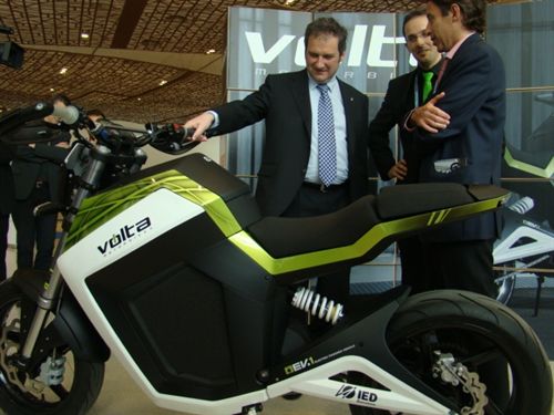 La primera moto eléctrica española se comercializará en 2012
