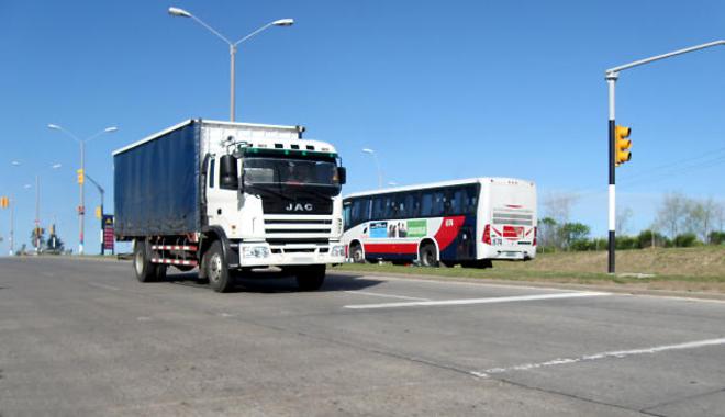 La UPM realiza estudios y simulaciones para reducir las emisiones del transporte por carretera