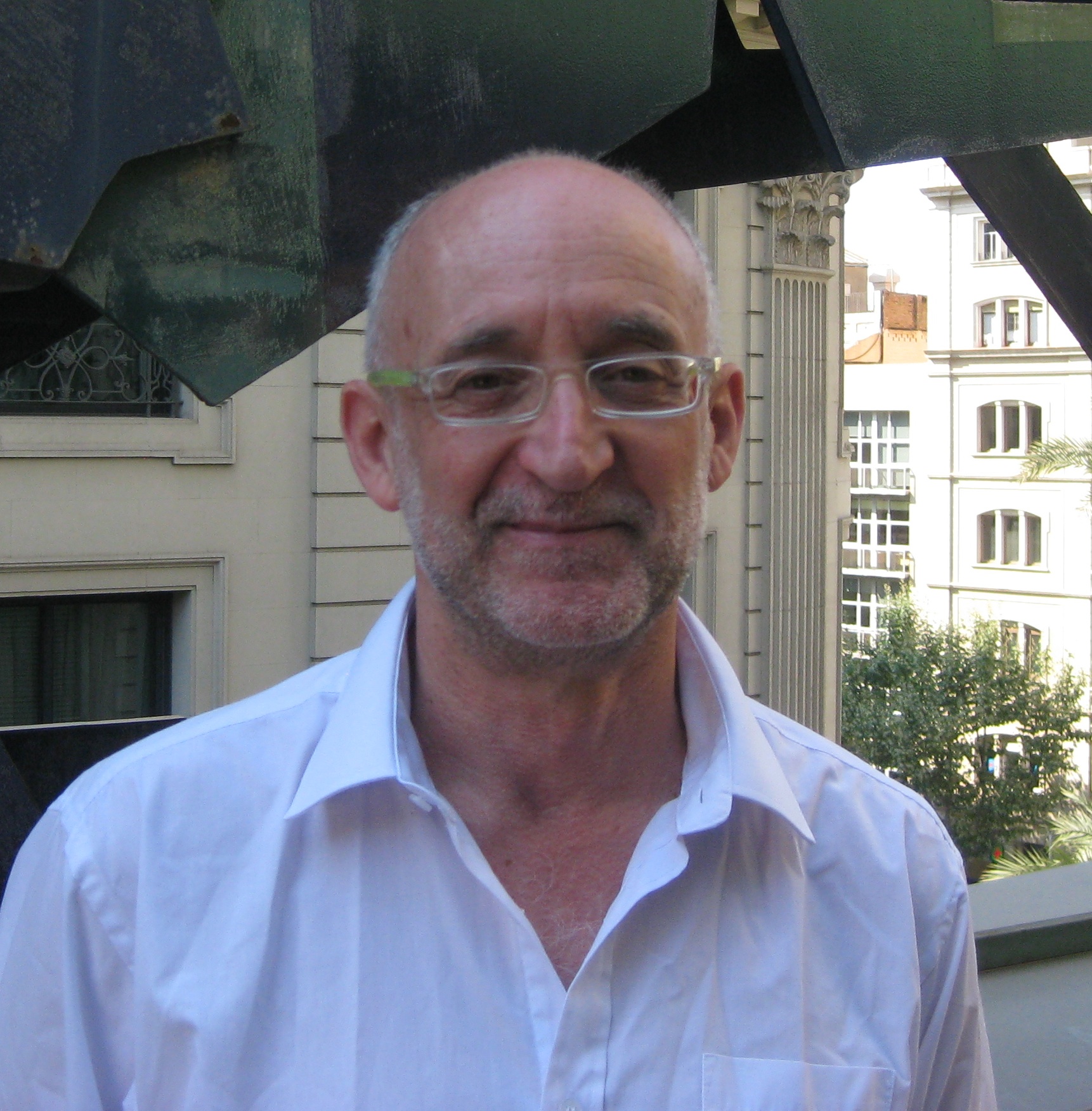 La rehabilitación favorece la economía local y no a los grandes promotores