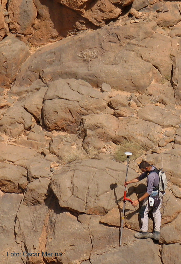Una investigación de un geológo del IGME en León analiza un insólito arrecife fósil jurásico