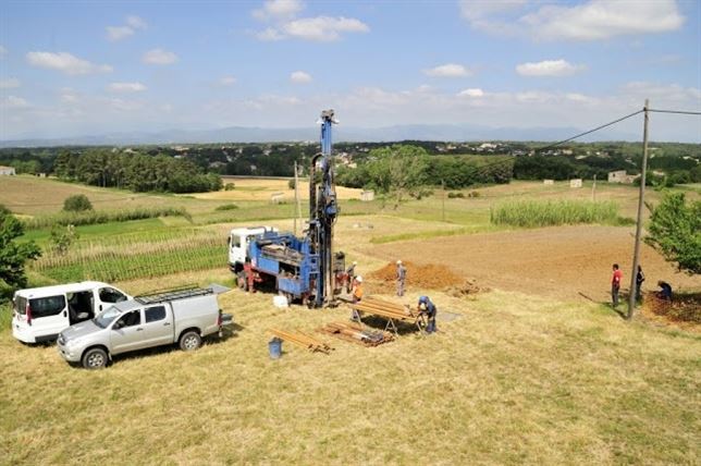Perforan un volcán en Girona para reconstruir clima y paisaje de hace 3