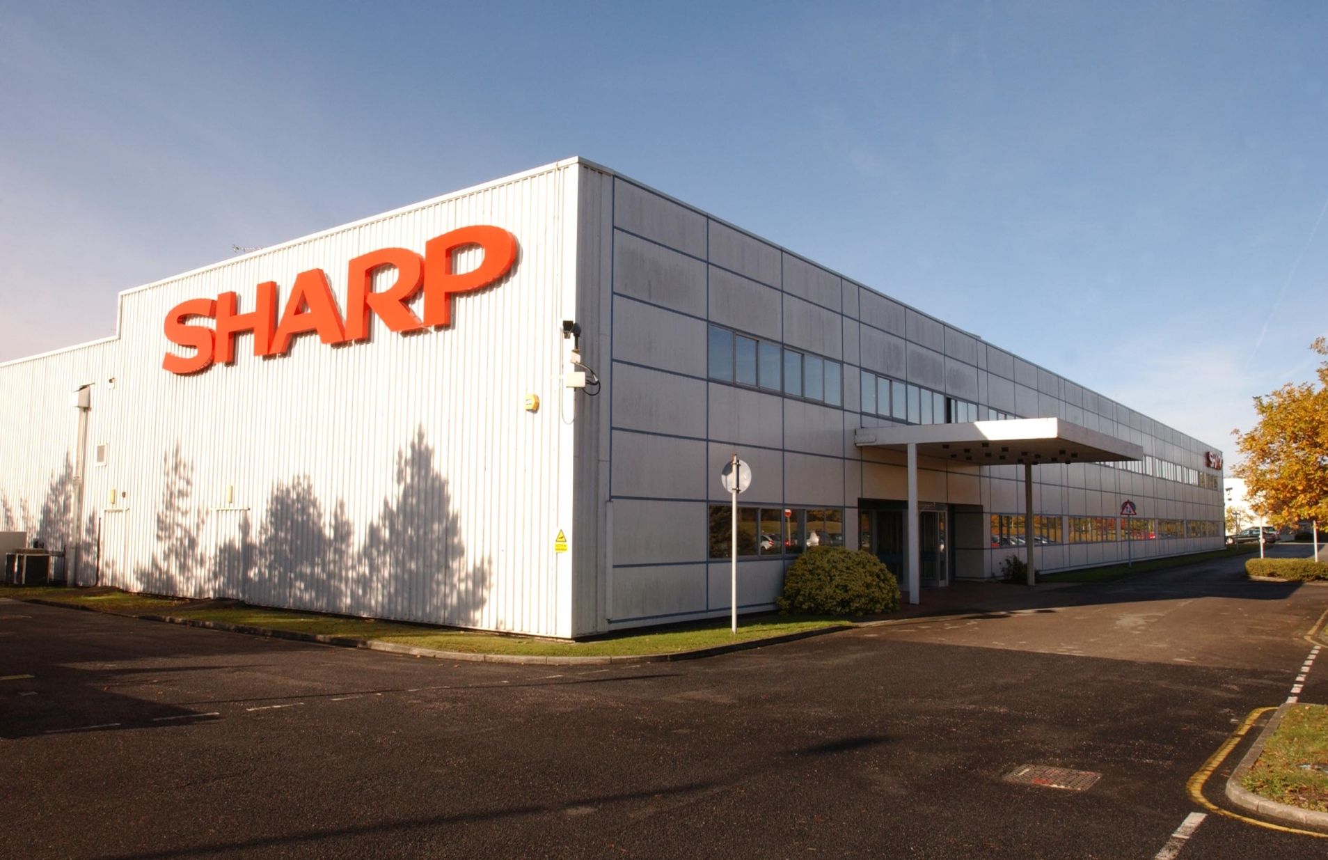 Sharp to Expand Annual Solar Cell Module Production Capacity in the UK to 500 MW