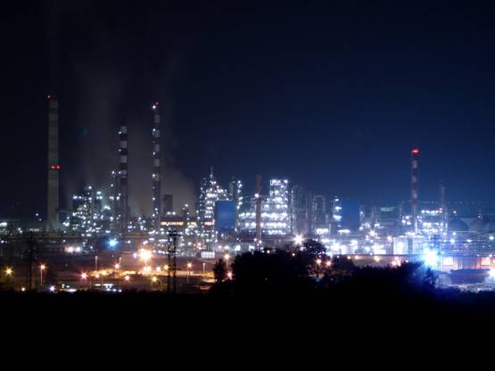 Multa de 500.000 euros a Repsol por el vertido de nafta en Tarragona