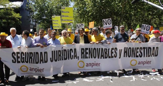 Un 36% de productores fotovoltaicos tienen rentabilidades negativas y un 15% adeuda varias mensualidades a los bancos