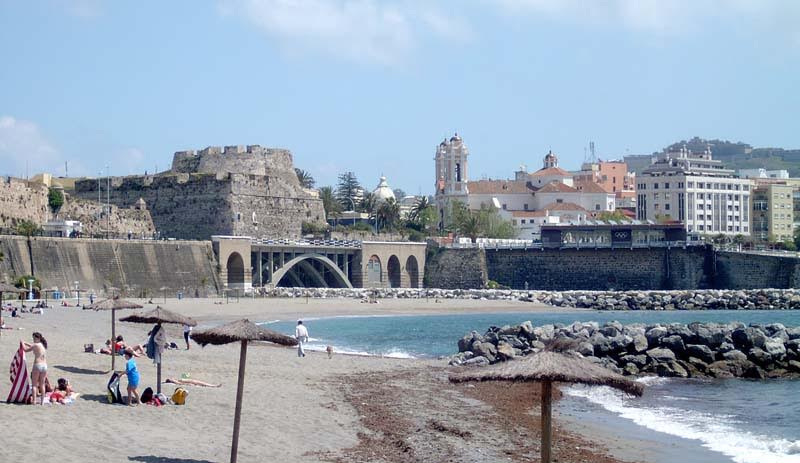 Gobierno de Ceuta y Ministerio abordarán juntos el relleno de las playas de la ciudad