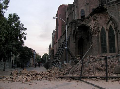 Terremoto en Chile: apenas empieza a verse la magnitud de la destrucción