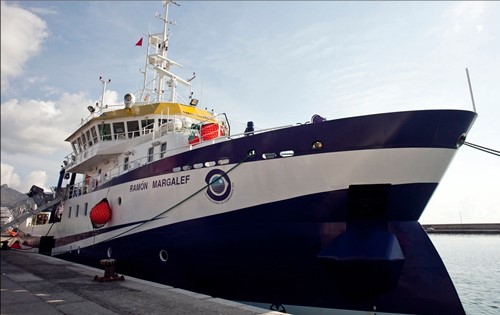 Buque español realiza muestreo de micro-plásticos en las costas del norte